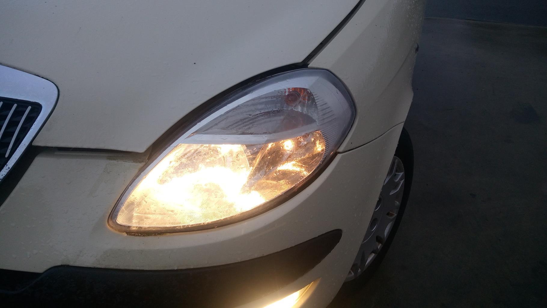 Gruppo ottico anteriore principale sinistro (luci)(faro) LANCIA YPSILON 4 PHASE 1 Gasolina - 1