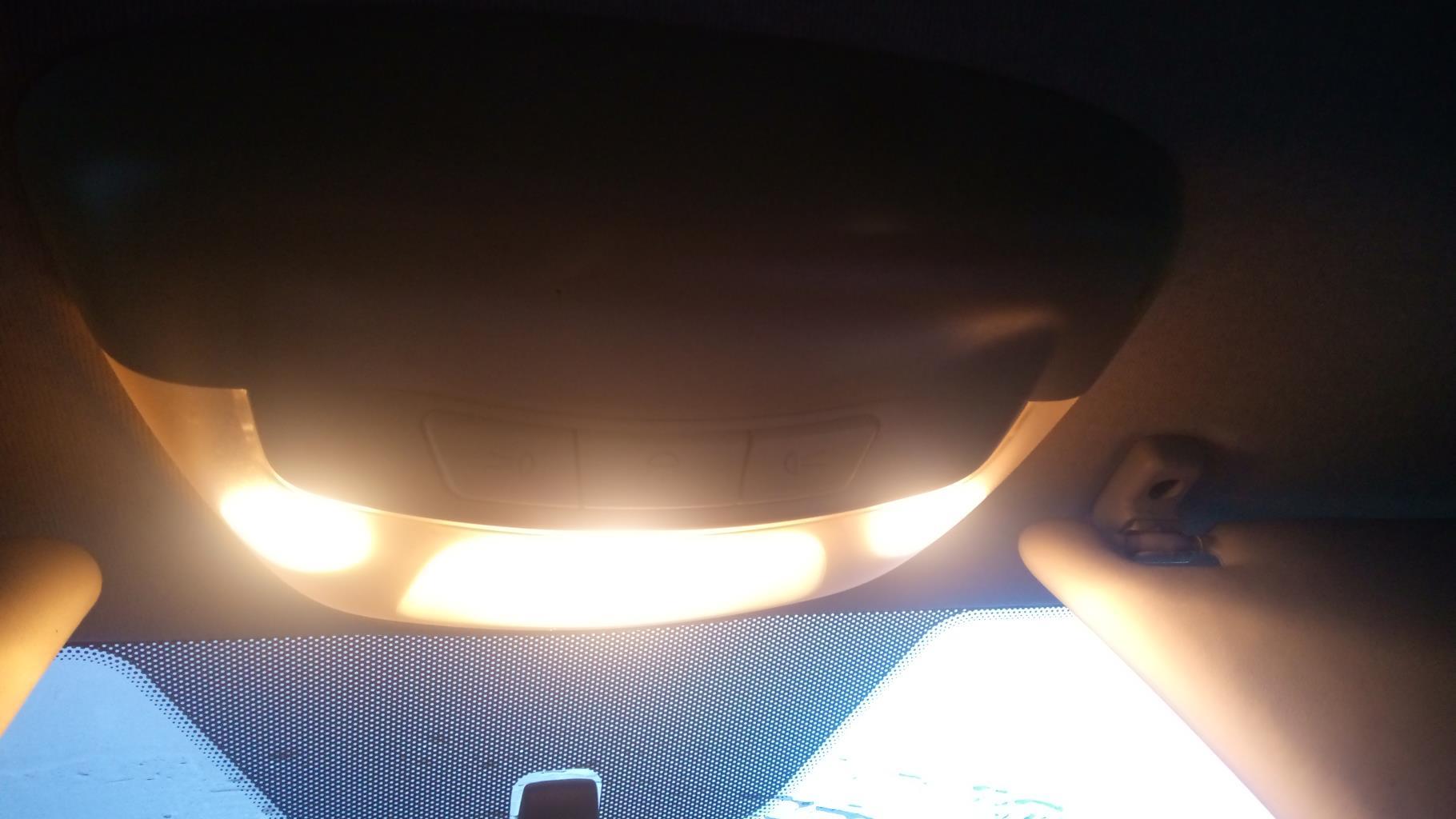 Eclairage de plafonnier LANCIA YPSILON 4 PHASE 1 Essence - 1