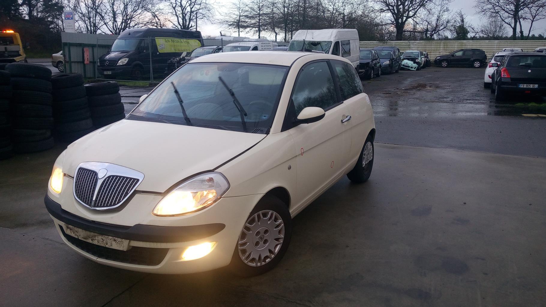 Cremaillere assistee LANCIA YPSILON 4 PHASE 1 Essence - 1