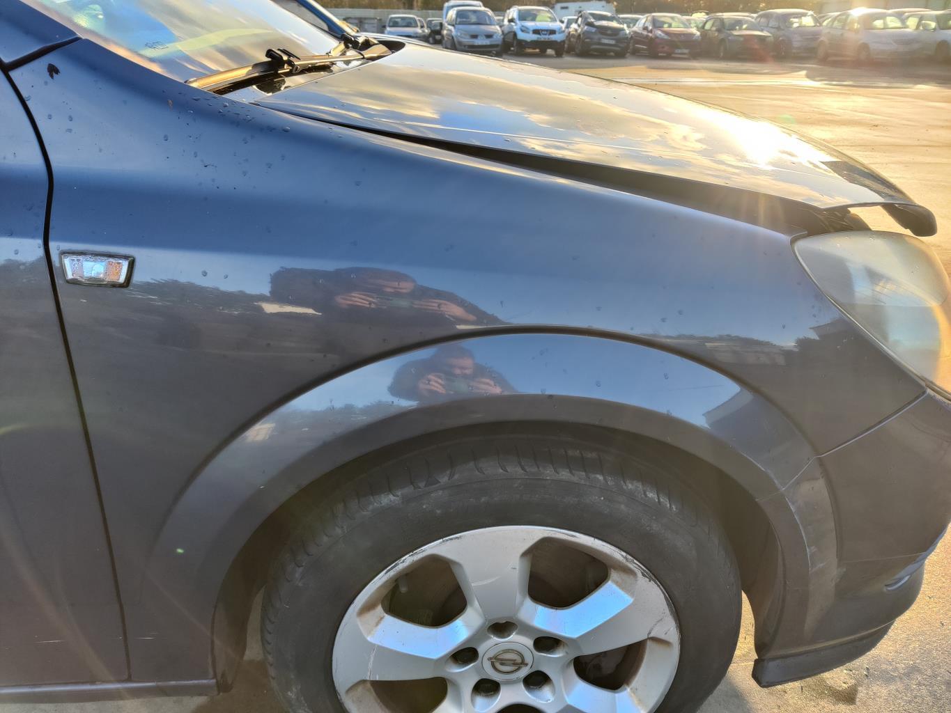 Parafango anteriore destro OPEL ASTRA H GTC PHASE 1 Diésel - 1