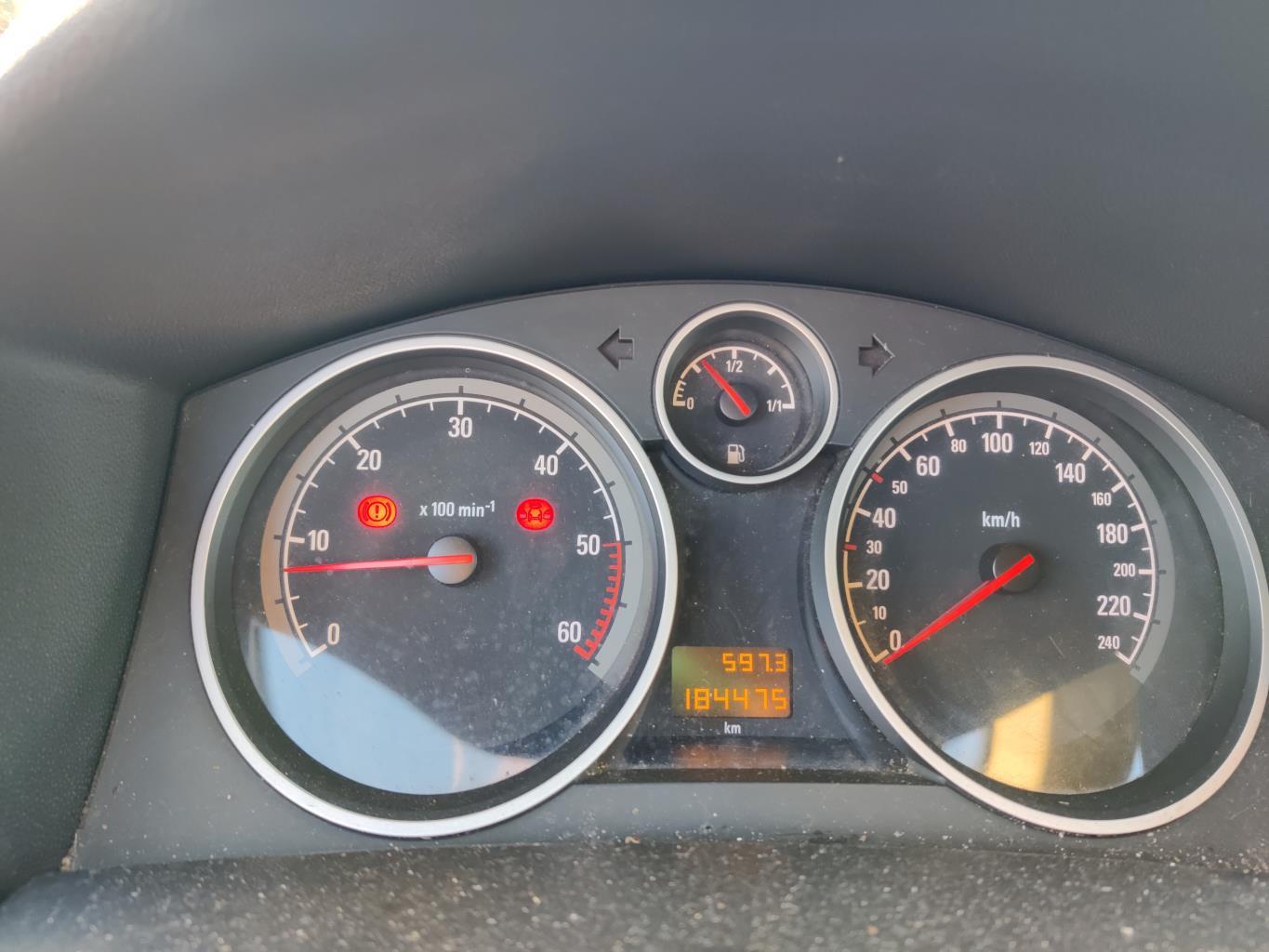 Compteur OPEL ASTRA H GTC PHASE 1 Diesel - 1