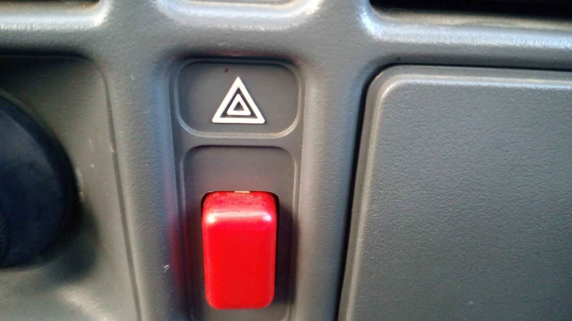 Bouton de warning OPEL CORSA A PHASE 2  - 1