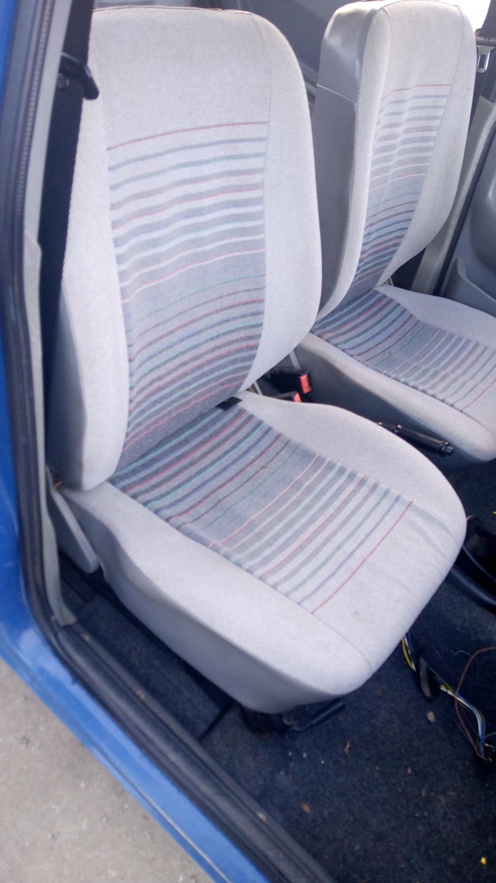 Siege avant droit OPEL CORSA A PHASE 2  - 1