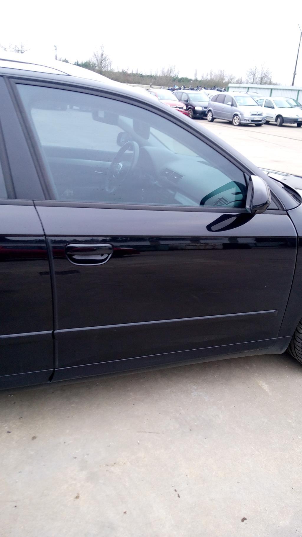 Serrure avant droit AUDI A4 2 AVANT PHASE 2 BREAK Diesel - 1