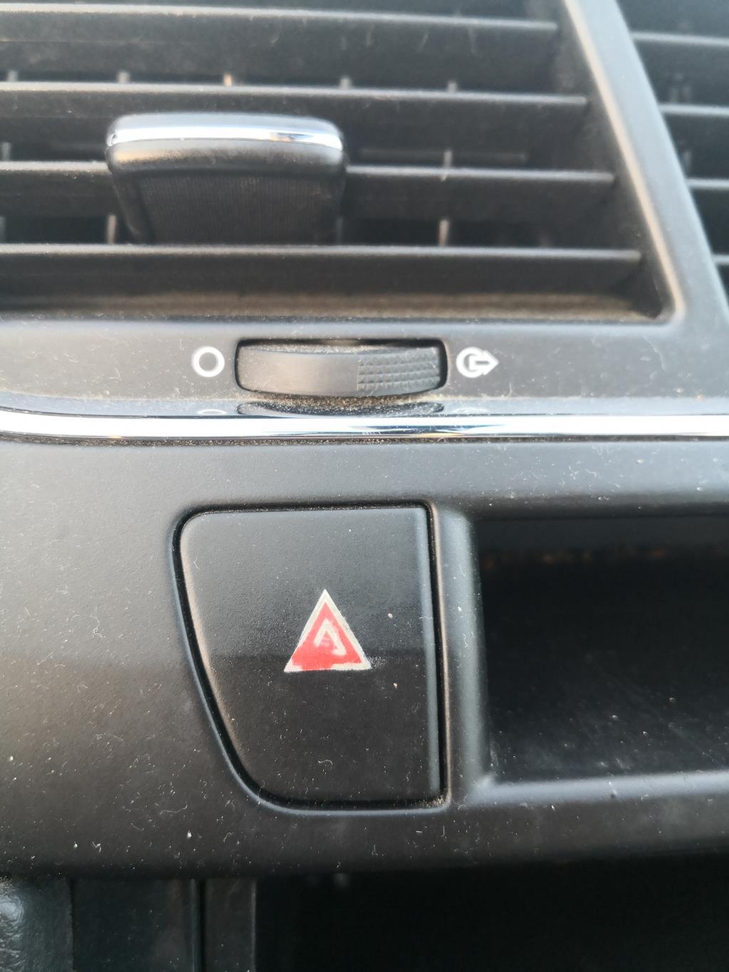 Interruttore luci emergenza PEUGEOT 5008 1 PHASE 1 Diésel - 1