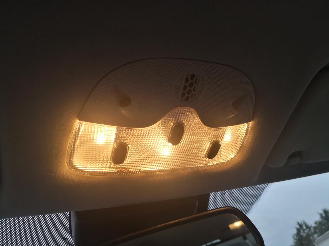Eclairage de plafonnier CITROEN C6 Diesel - 1