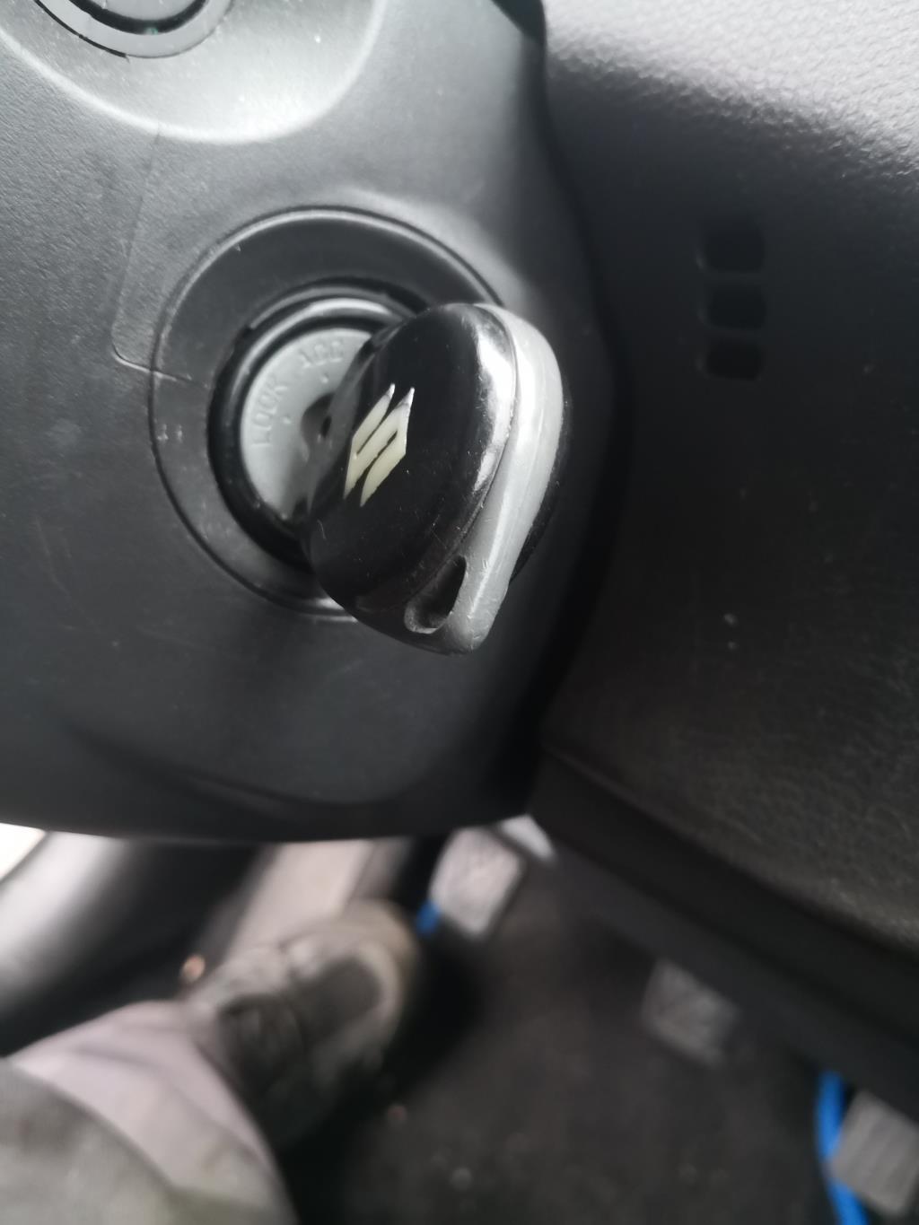 Neiman SUZUKI SWIFT 3 Essence - 1