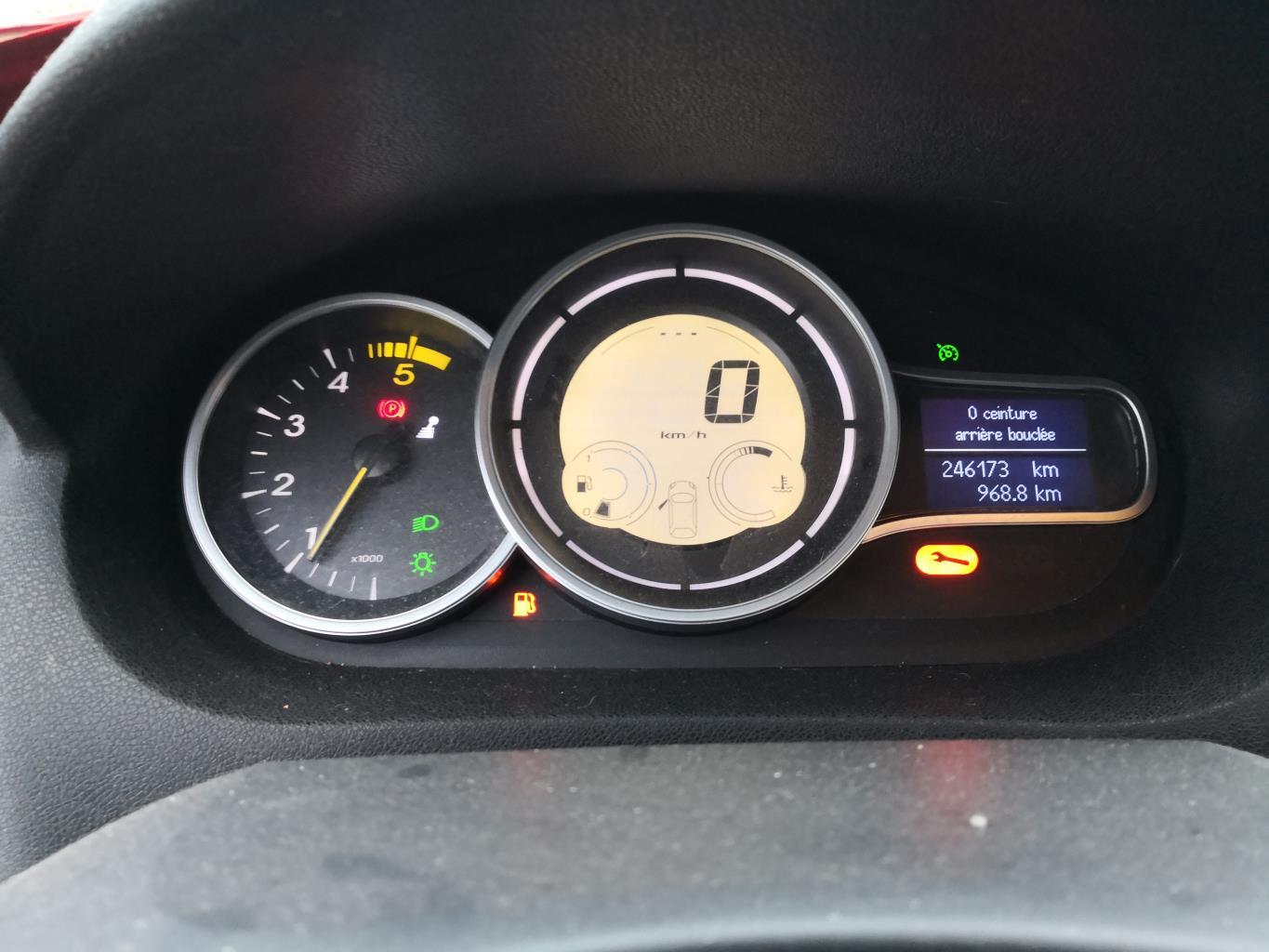 Compteur RENAULT MEGANE 3 PHASE 1 BREAK Diesel - 1