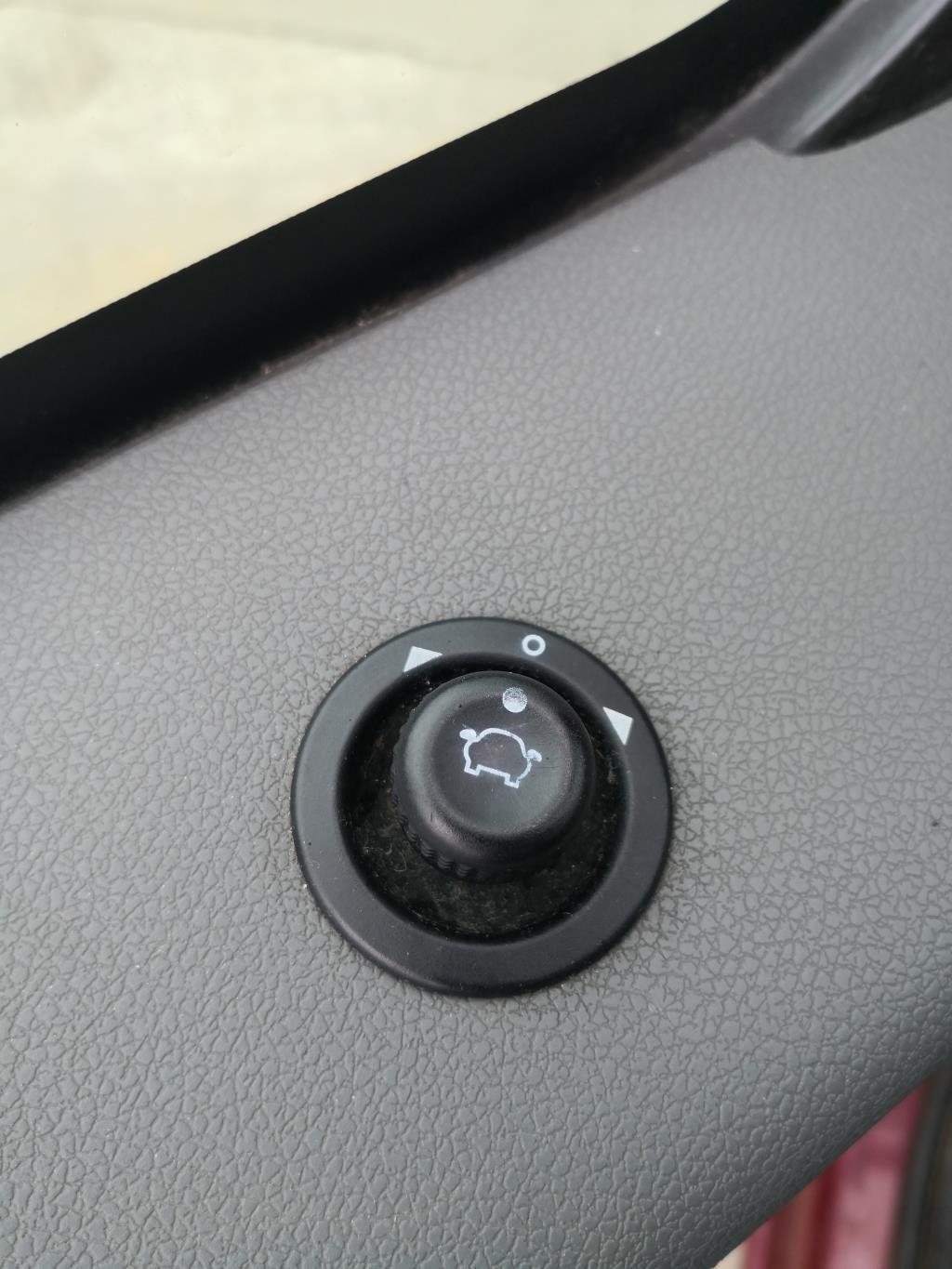 Commande retroviseurs FORD TOURNEO CONNECT 1 PHASE 1 Diesel - 1