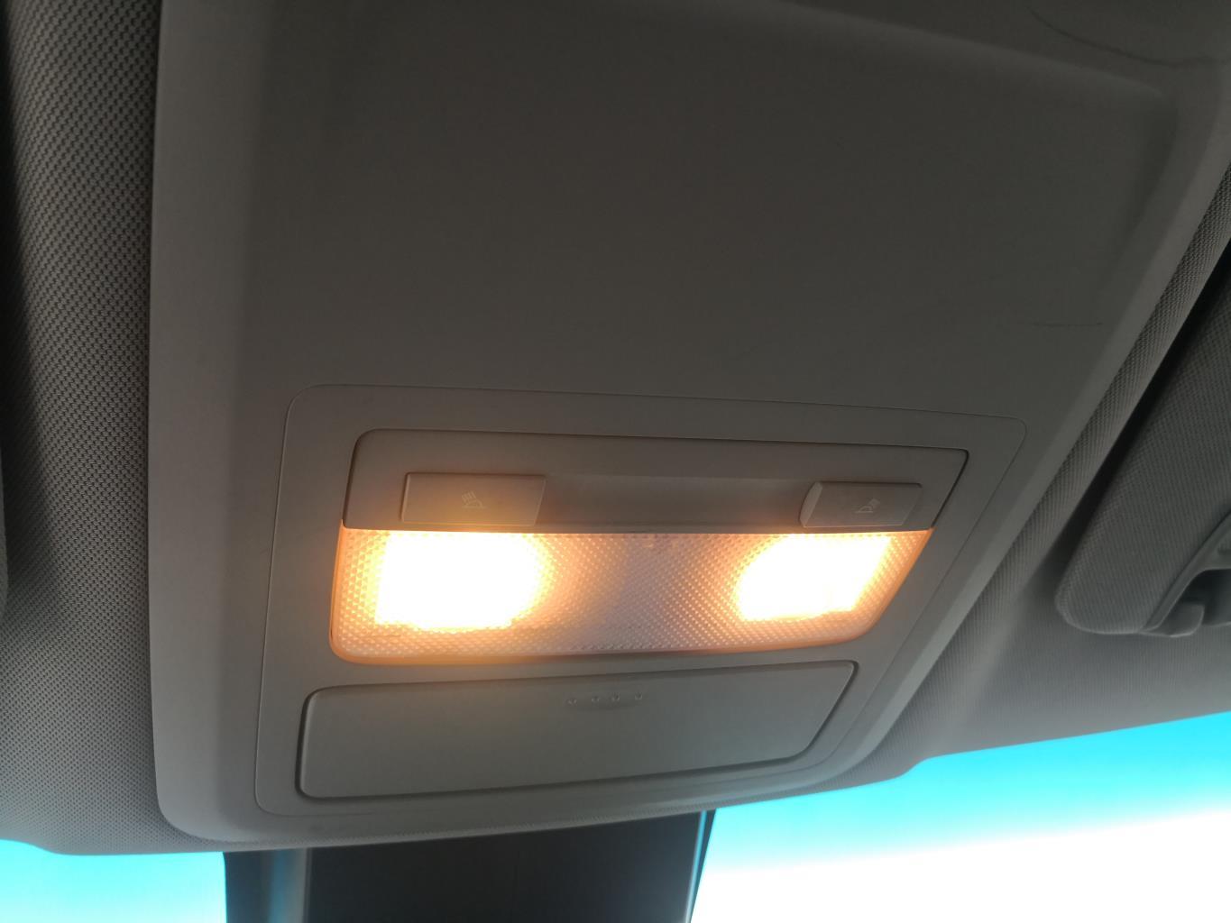 Eclairage de plafonnier CHEVROLET ORLANDO Diesel - 1