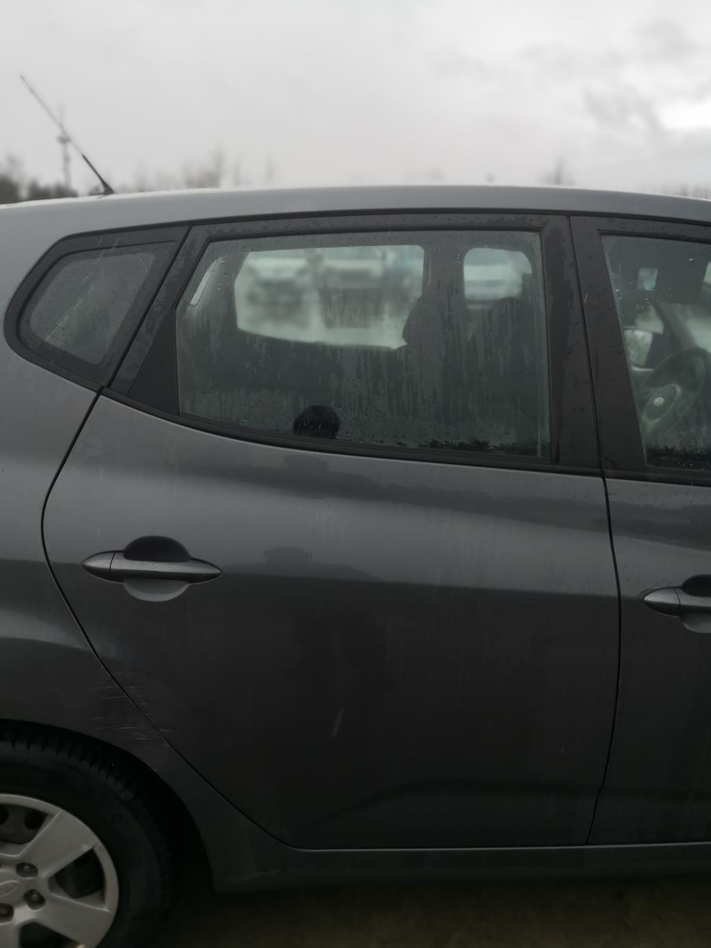 Vetro posteriore destro KIA VENGA PHASE 1 Diésel - 1