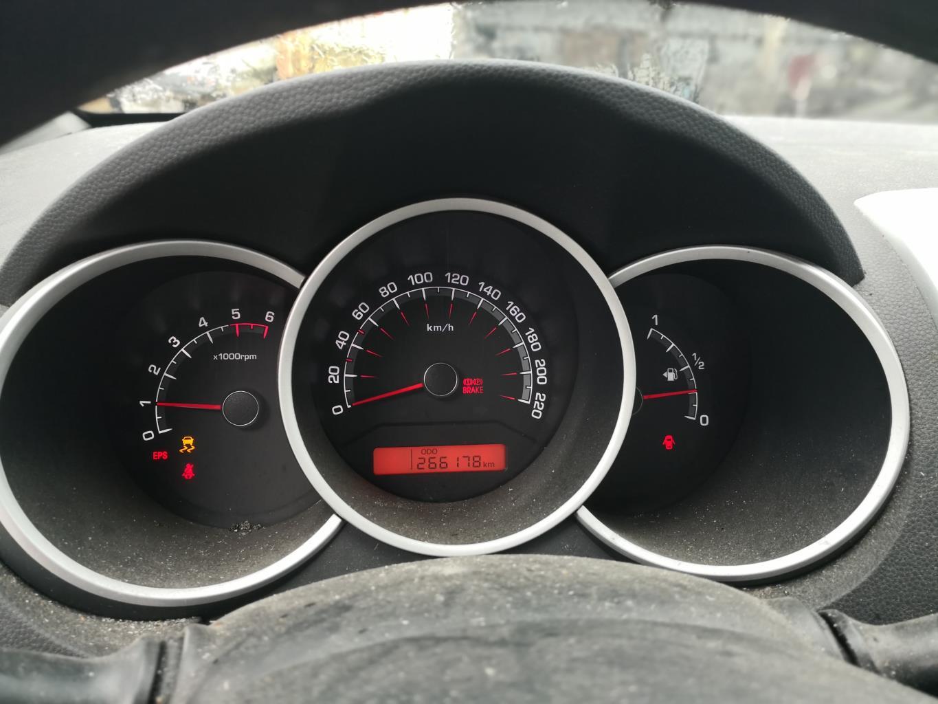Compteur KIA VENGA PHASE 1 Diesel - 1