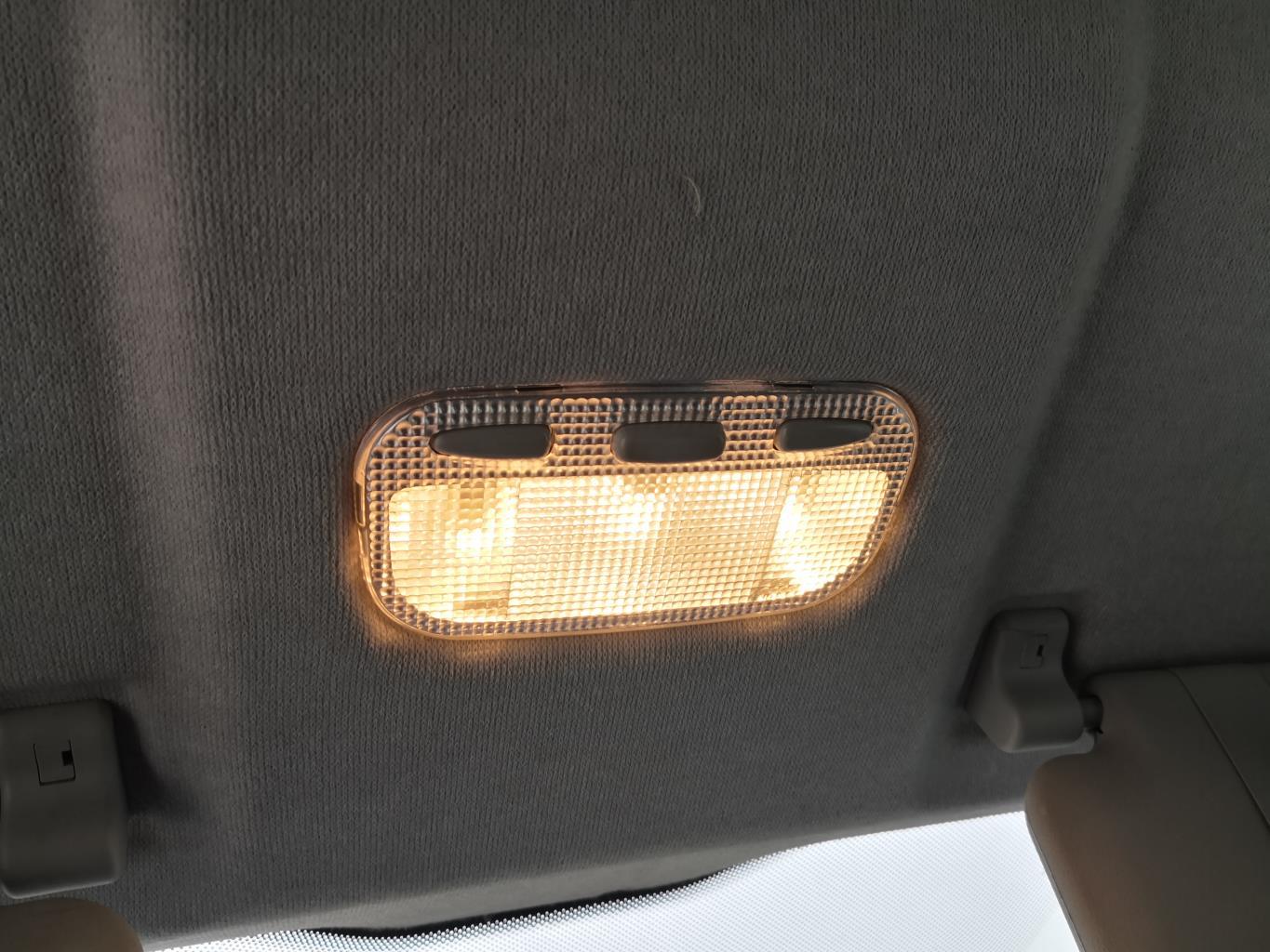 Luce di cortesia PEUGEOT 1007 Diésel - 1