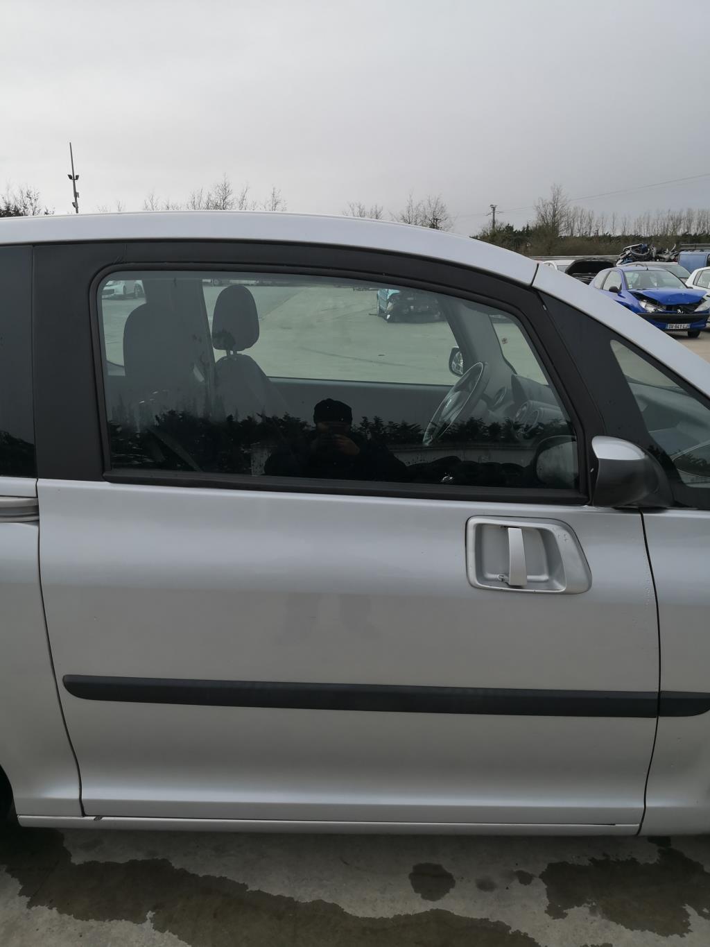 Serratura anteriore destra PEUGEOT 1007 Diésel - 1