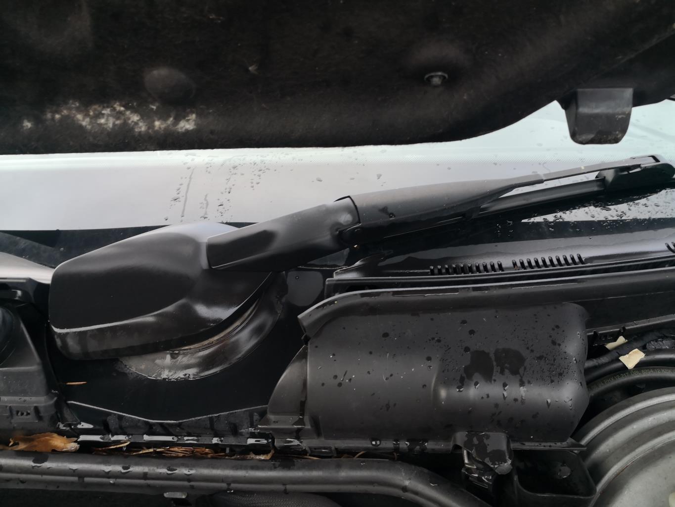 Braccio tergicristallo anteriore sinistro MERCEDES CLASSE E 210 PHASE 2 Diésel - 1