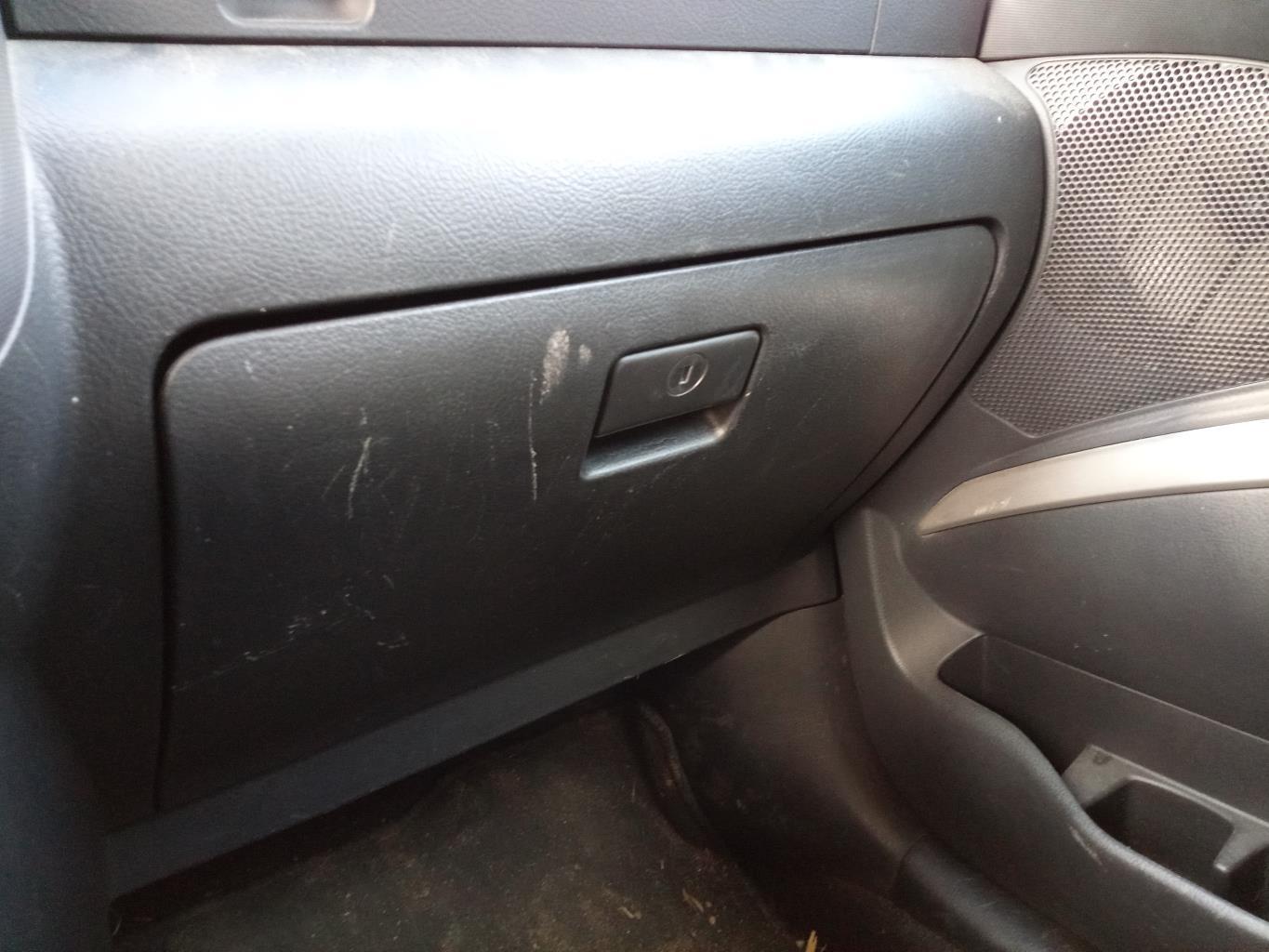 Vano portaoggetti TOYOTA COROLLA VERSO 2 PHASE 1 Diésel - 1
