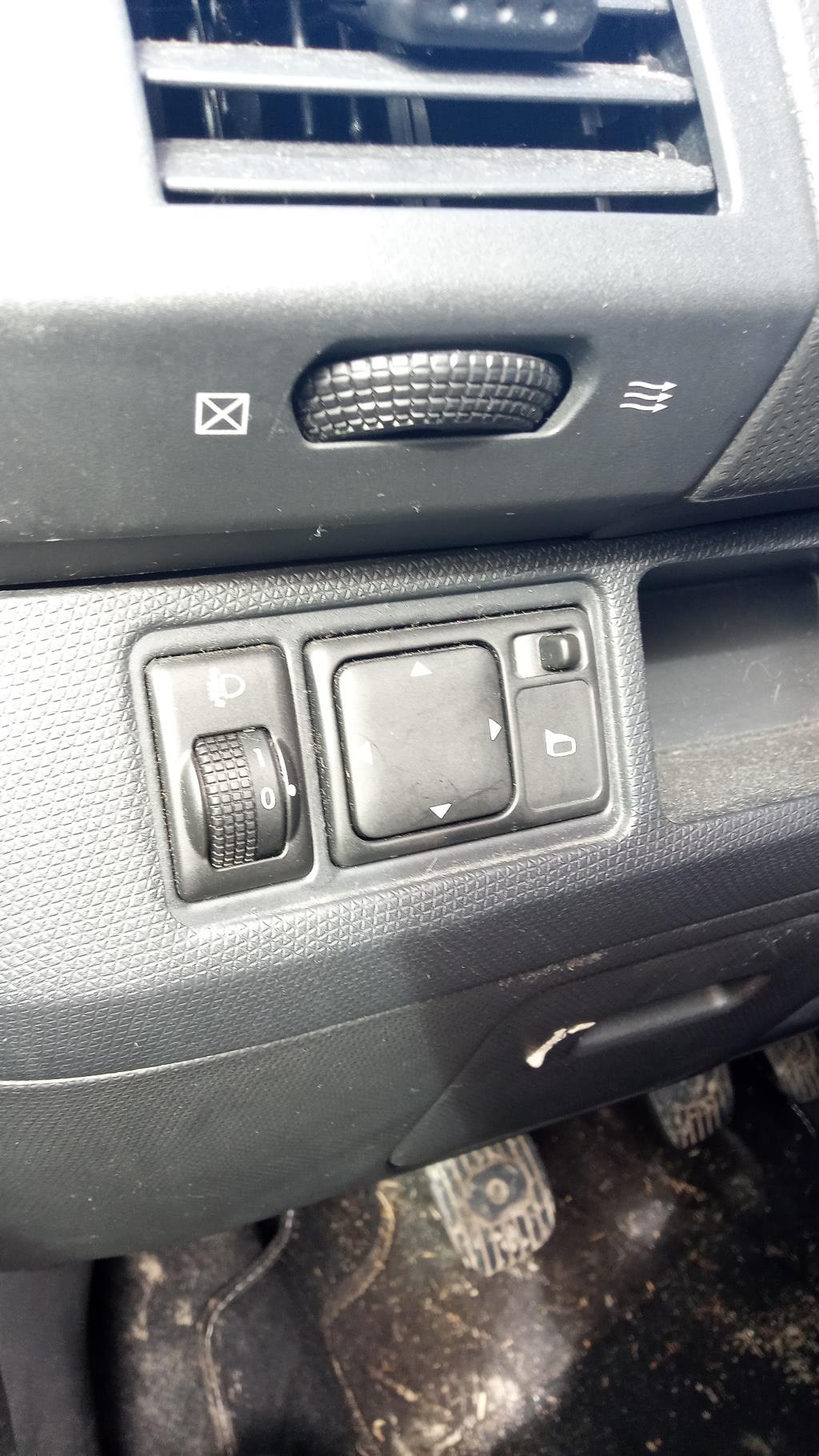 Commande retroviseurs NISSAN MICRA 3 PHASE 3 Diesel - 1