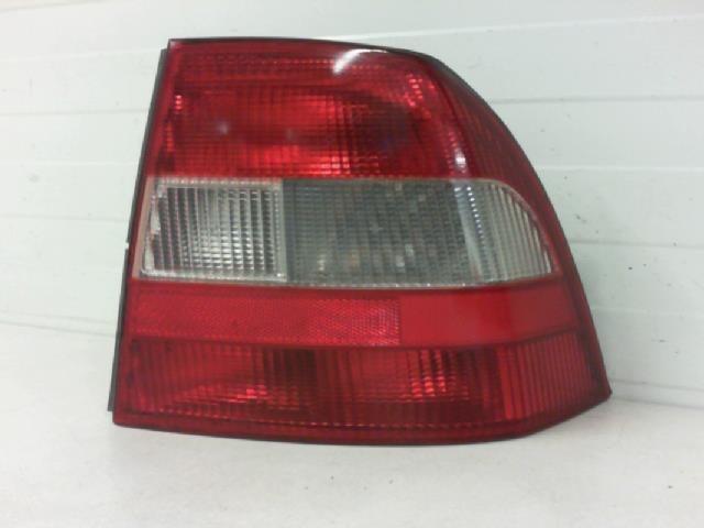 Fanale posteriore principale destro (luci) OPEL VECTRA B PHASE 2 Diésel - 1