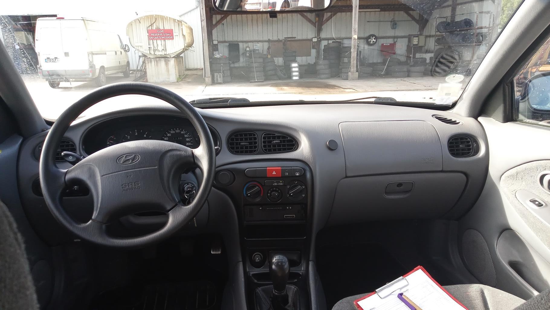 Salpicadero completo HYUNDAI LANTRA 2 BREAK Diésel - 1