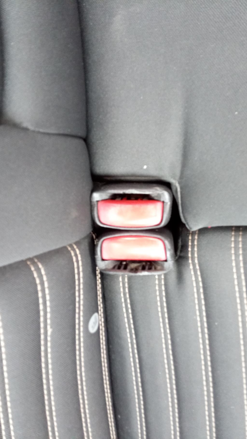 Aggancio cintura sicurezza posteriore destro VOLVO S 40 2 PHASE 2 Diésel - 1
