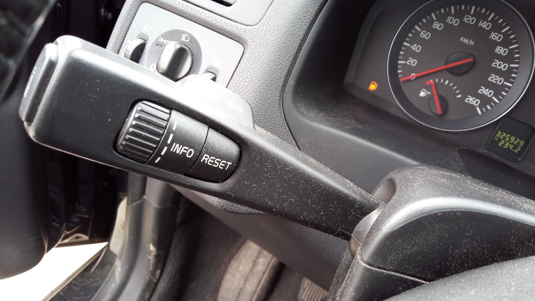 Commodo phare VOLVO S 40 2 PHASE 2 Diesel - 1
