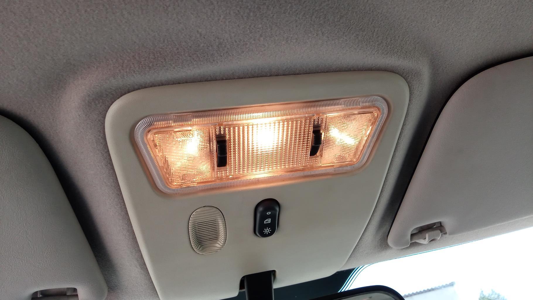 Eclairage de plafonnier SAAB 9.3 1 Diesel - 1