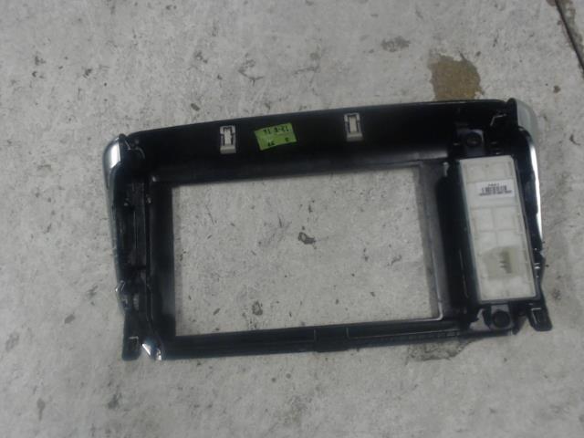 Commande autoradio PEUGEOT 208 1 PHASE 2 Essence - 1