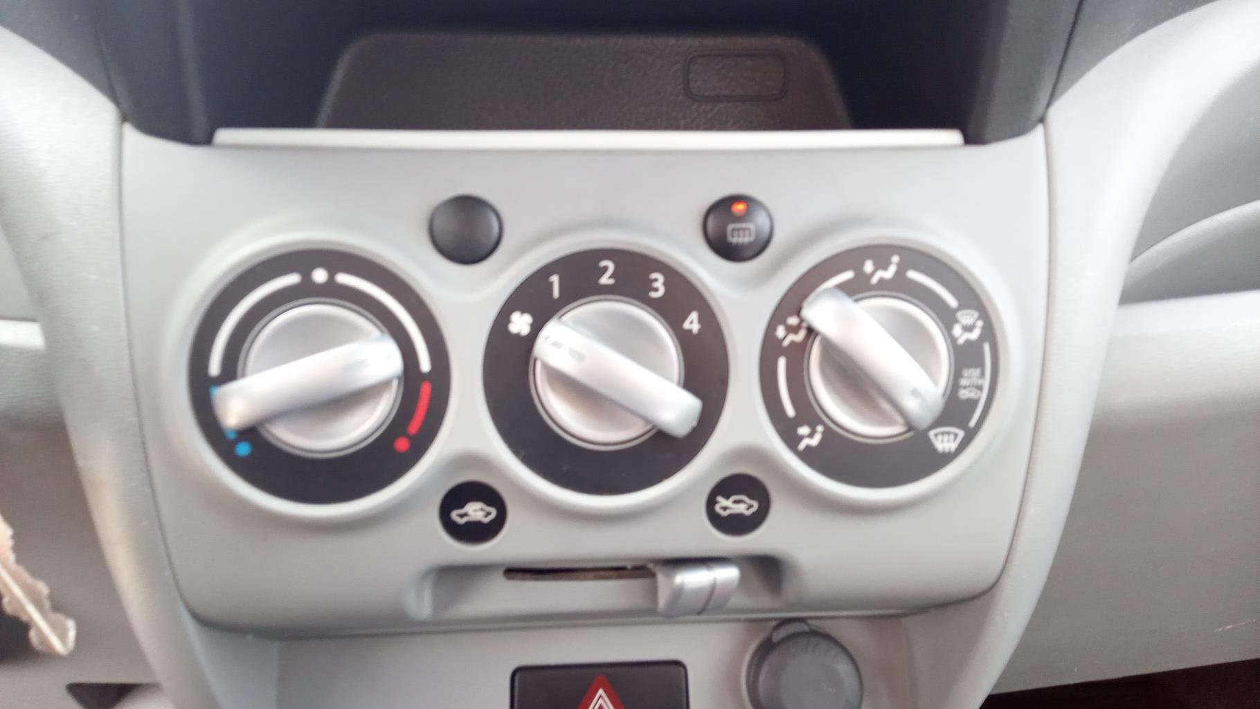 Commande chauffage NISSAN PIXO Essence - 1