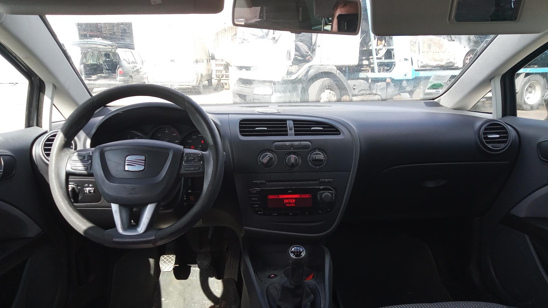 Bouton de warning SEAT LEON 2 PHASE 1 Diesel - 1