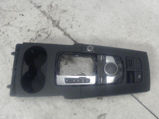 Console central (interieur plastique) AUDI A3 3 SPORTBACK PHASE 2 Diesel - 1