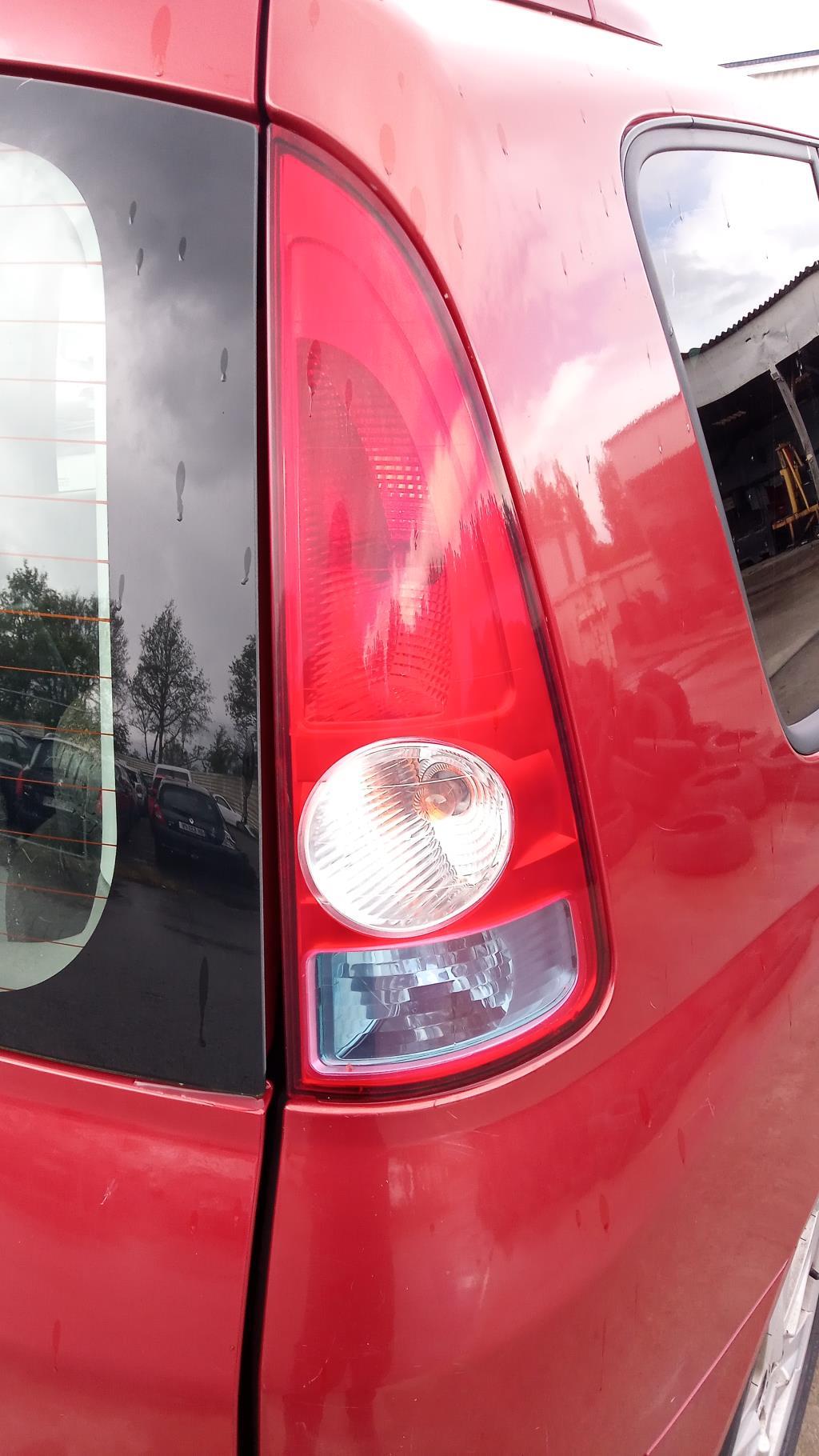 Fanale posteriore principale destro (luci) RENAULT ESPACE 4 PHASE 1 Gasolina - 1