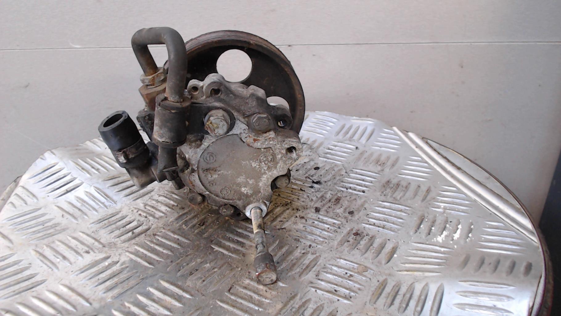 Pompe de direction PEUGEOT 406 PHASE 2 BREAK Diesel - 1