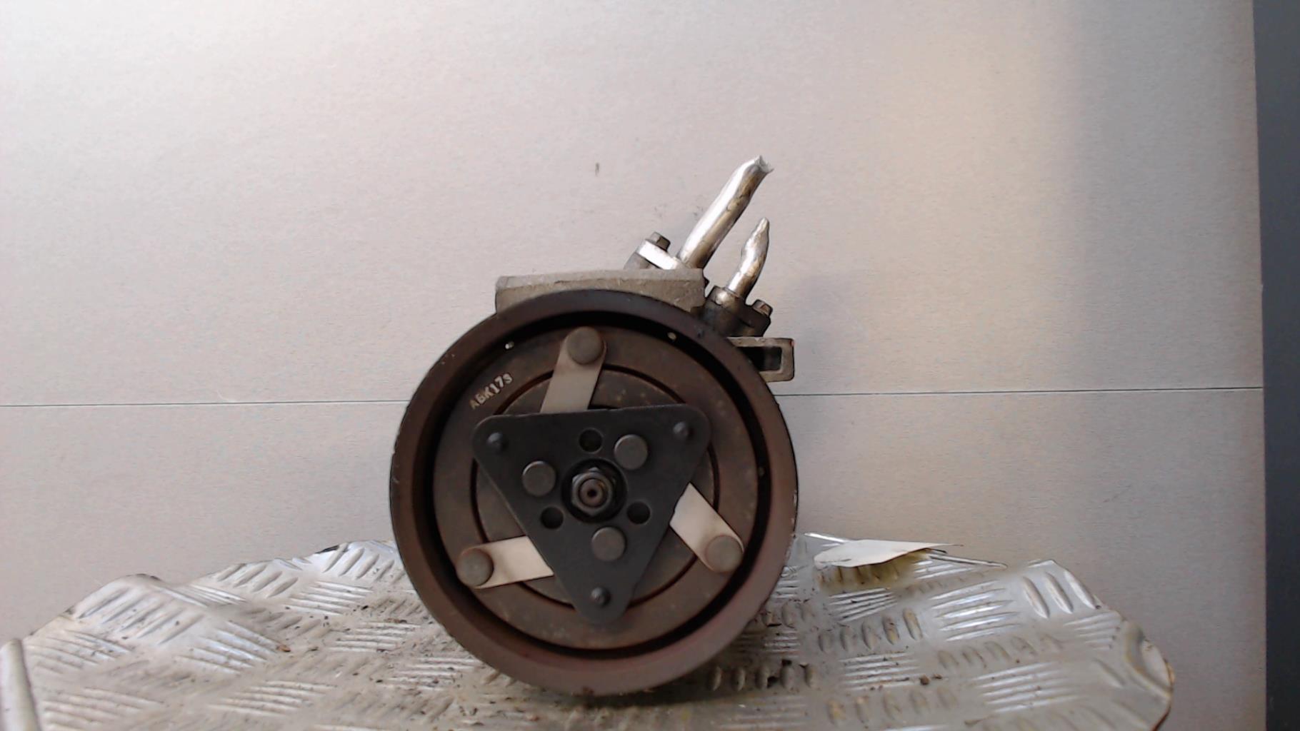 Compresseur clim RENAULT CLIO 3 PHASE 1 Essence - 1