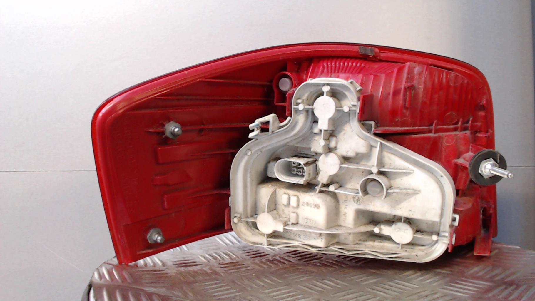 Feu arriere principal droit (feux) AUDI A3 2 S3 PHASE 2 Essence - 1