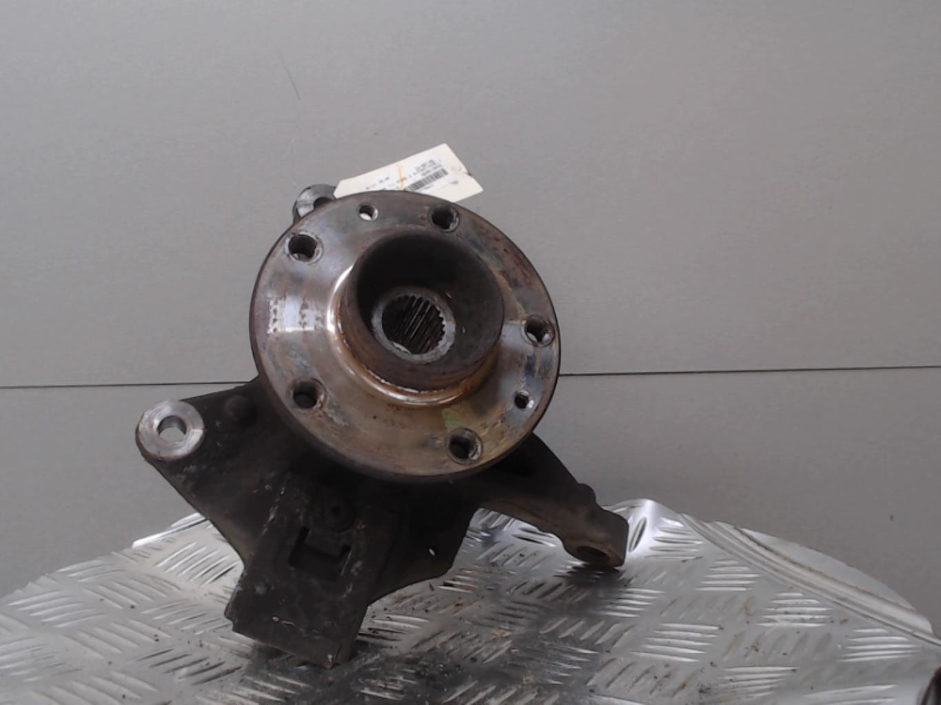 Moyeu avant gauche RENAULT MEGANE 3 PHASE 2 Diesel - 1