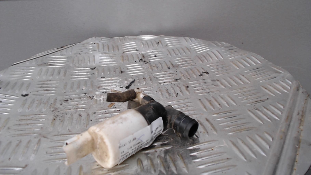 Pompe lave glace avant CITROEN C4 1 PHASE 1 Diesel - 1
