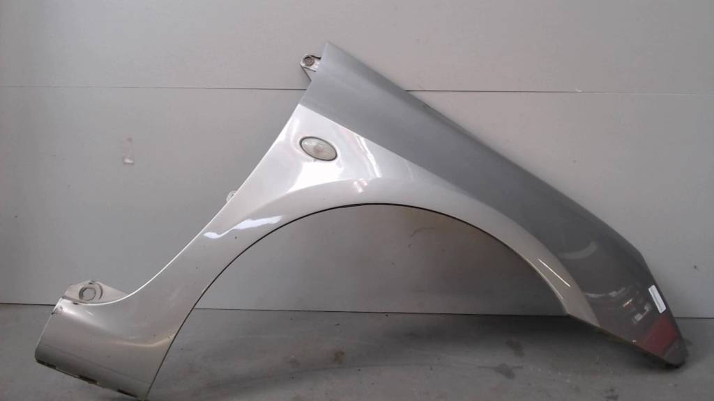 Aile avant droit PEUGEOT 307 PHASE 1 BREAK Diesel - 1