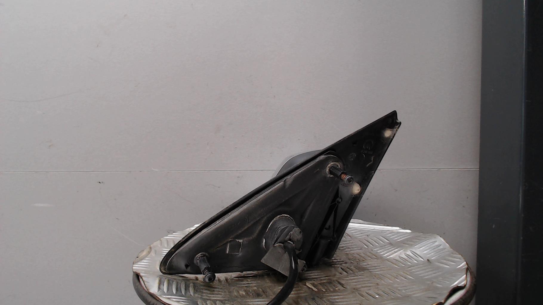 Retroviseur droit FORD MONDEO 2 Diesel - 1