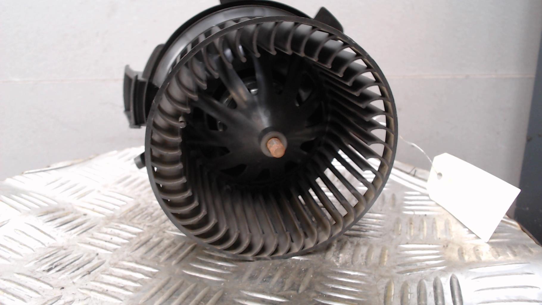 Pulseur d'air PEUGEOT 206+ Essence - 1