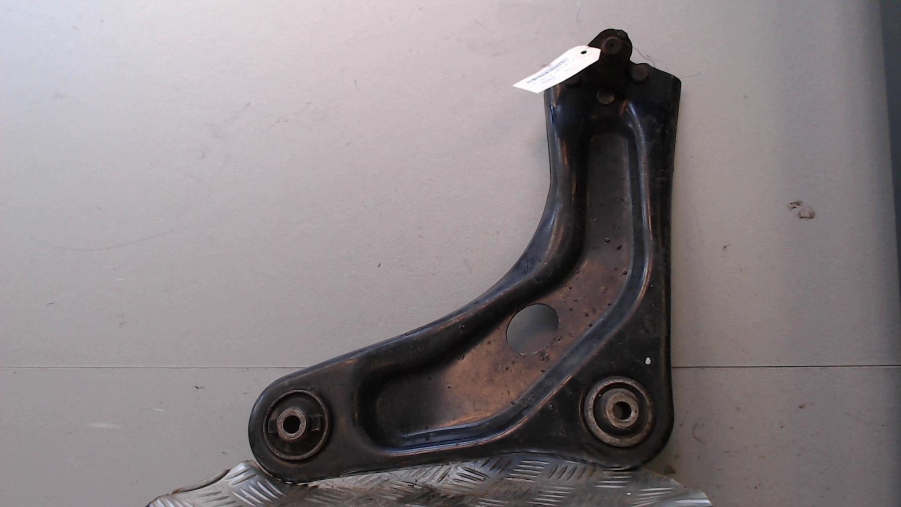 Triangle avant gauche PEUGEOT 207 PHASE 2 BREAK Diesel - 1