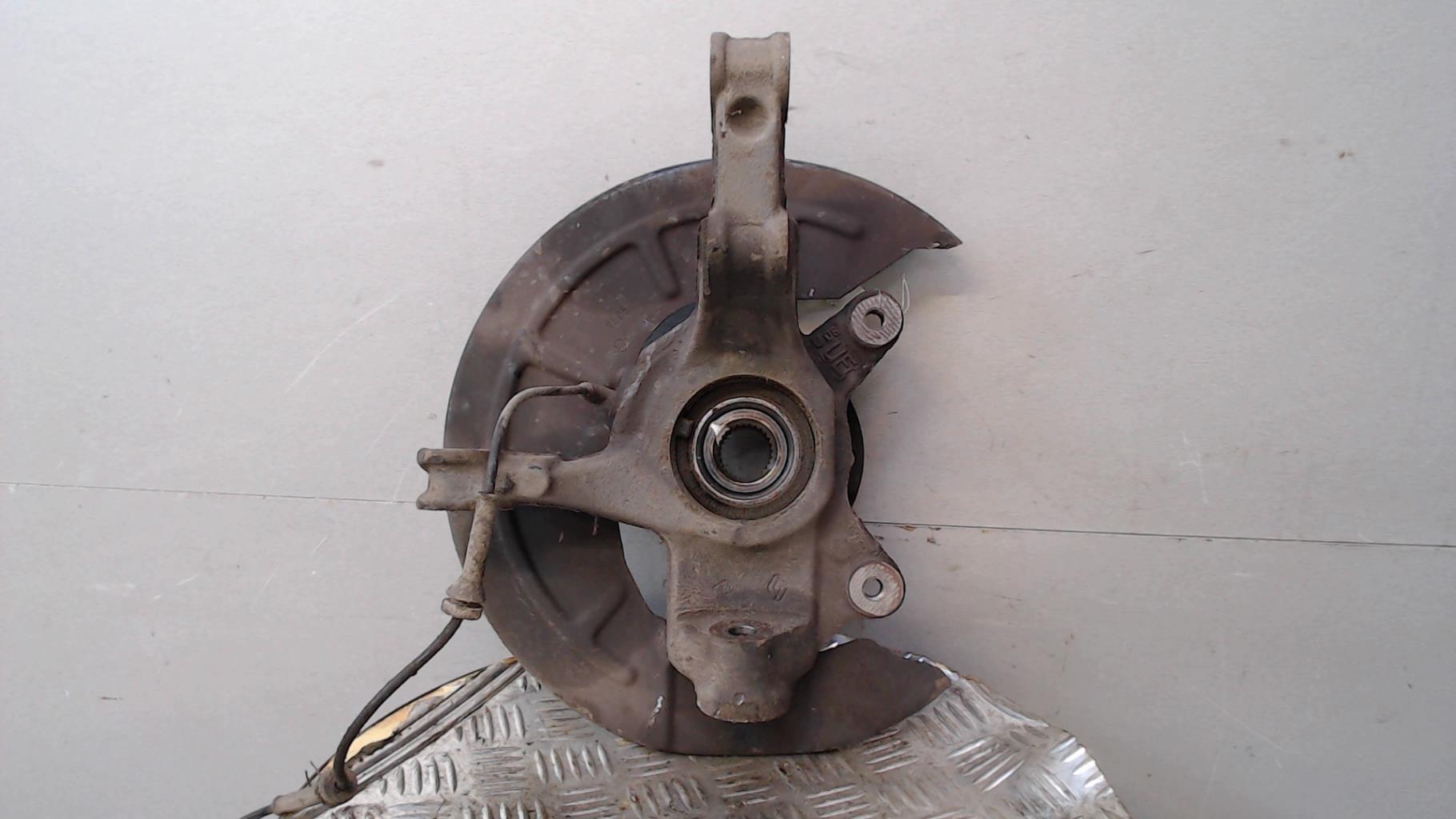 Moyeu avant gauche RENAULT LAGUNA 3 PHASE 1 Diesel - 1
