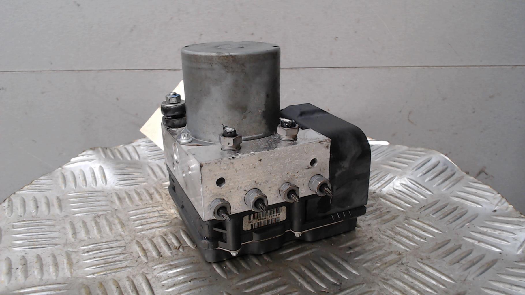 Bloc ABS (freins anti-blocage) CITROEN C4 2 PHASE 1 Diesel - 1
