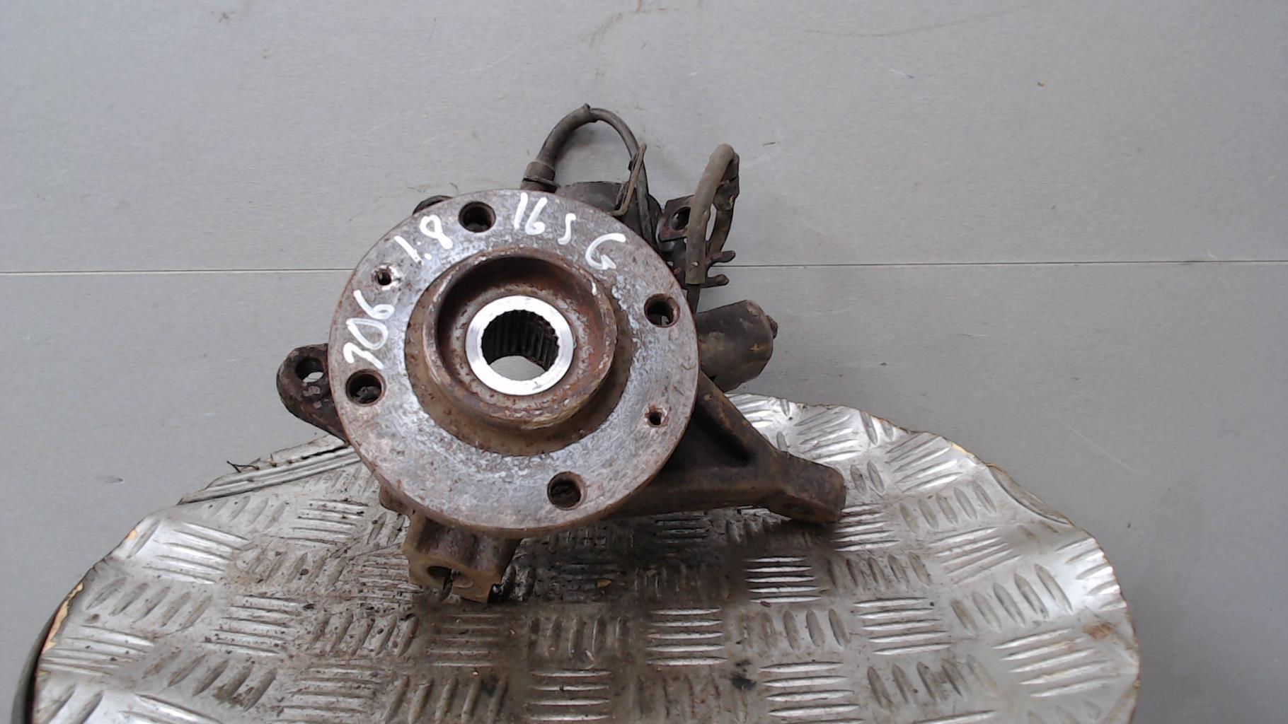 Moyeu avant gauche PEUGEOT 306 PHASE 2 Essence - 1