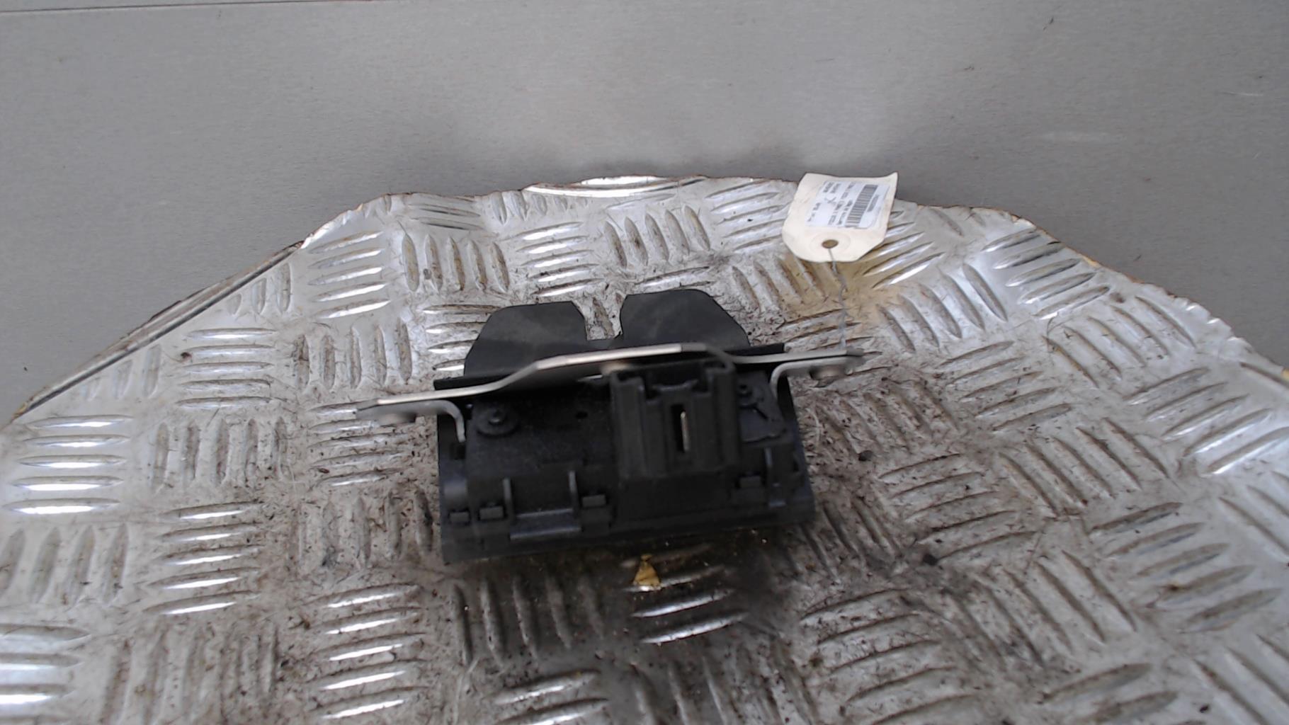 Serrure de hayon FORD FOCUS 3 PHASE 2 Diesel - 1