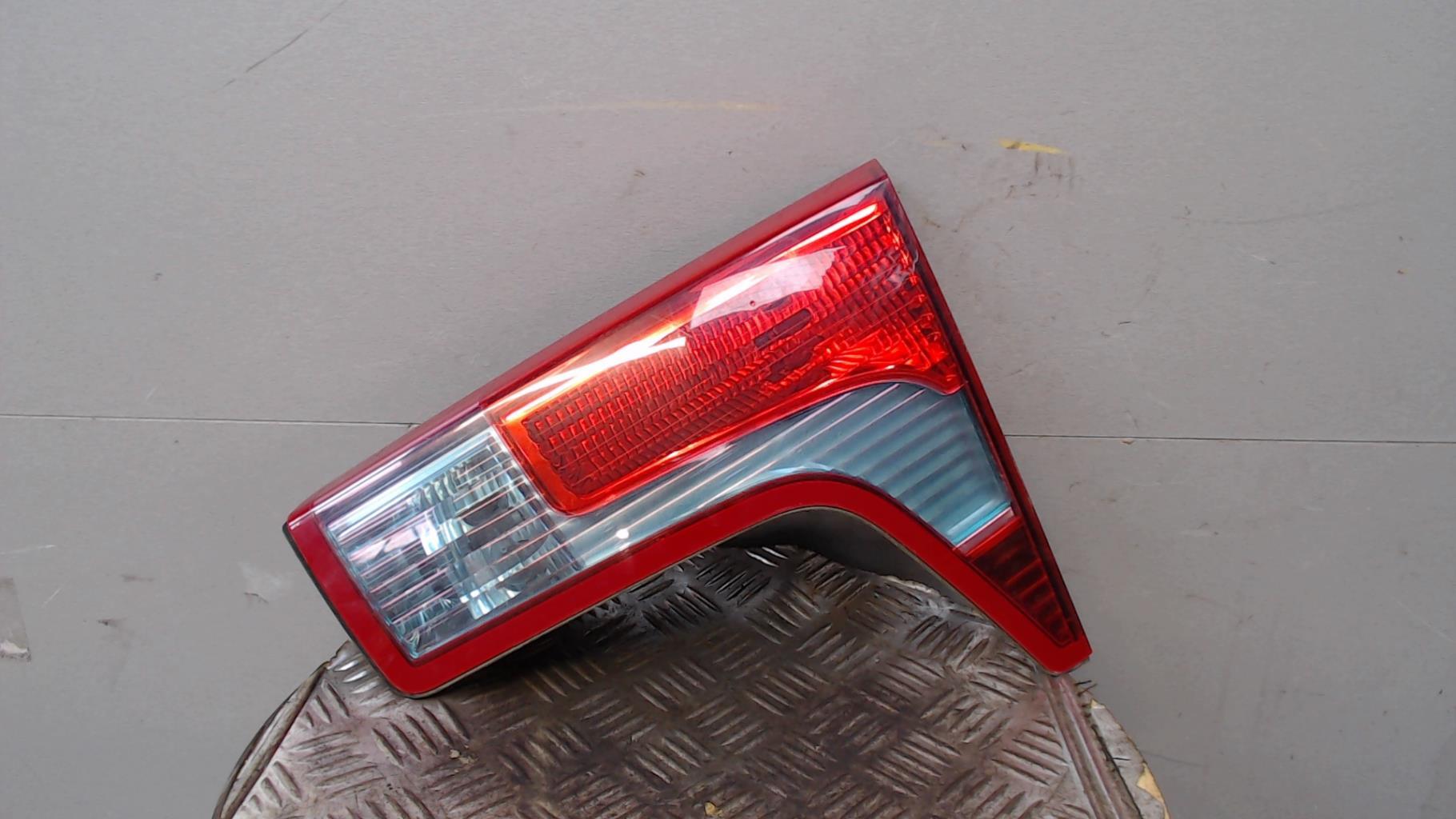 Feu arriere secondaire droit (feux) CITROEN C5 2 Diesel - 1