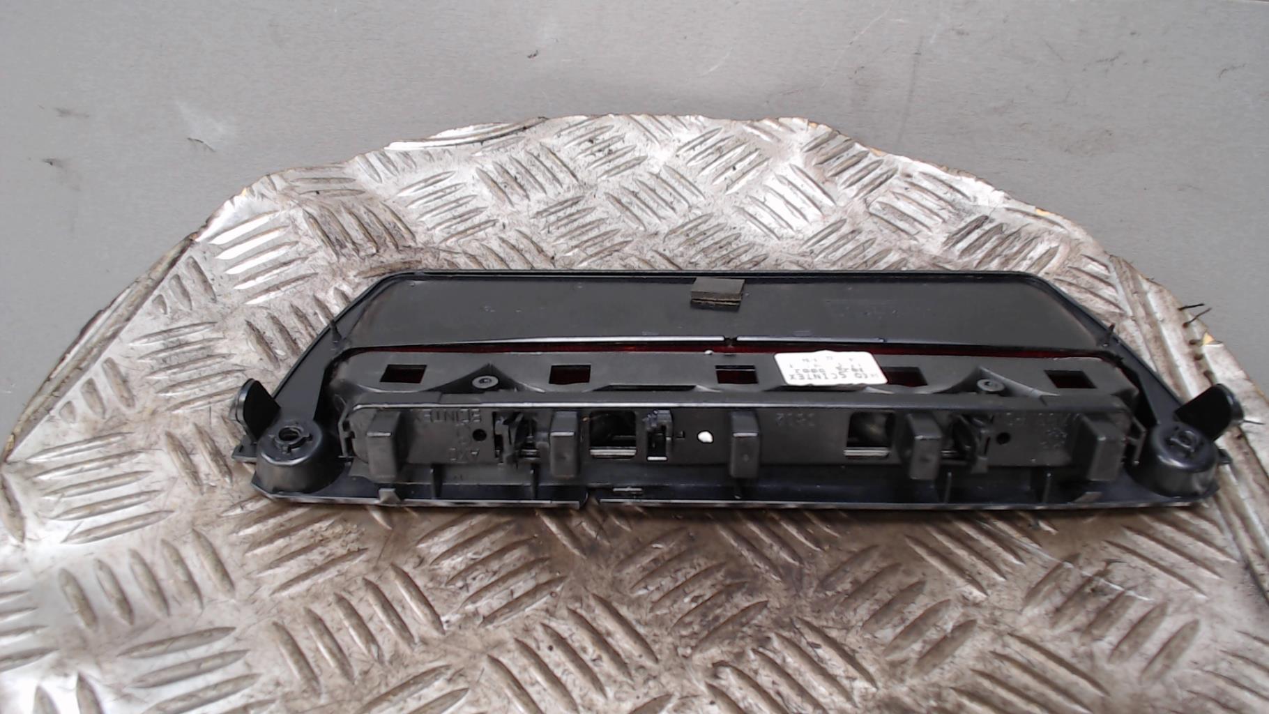 Feu arriere stop central CITROEN C5 2 Diesel - 1