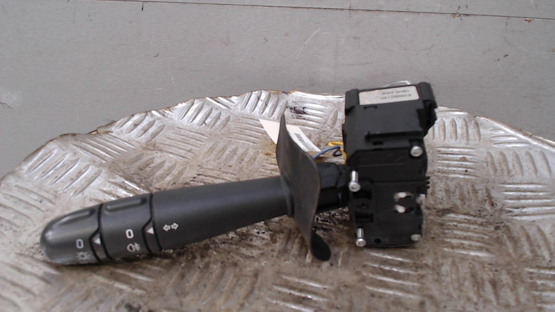 Commodo phare RENAULT CLIO 2 CAMPUS PHASE 1 Diesel - 1
