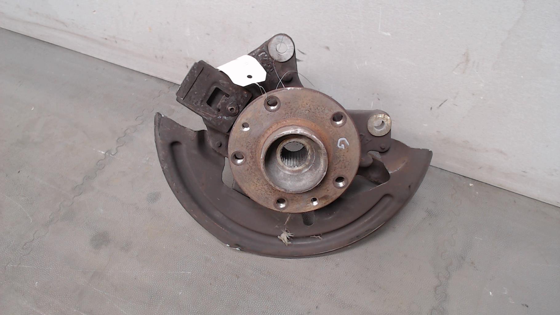 Moyeu avant gauche RENAULT MEGANE 3 PHASE 1 Diesel - 1