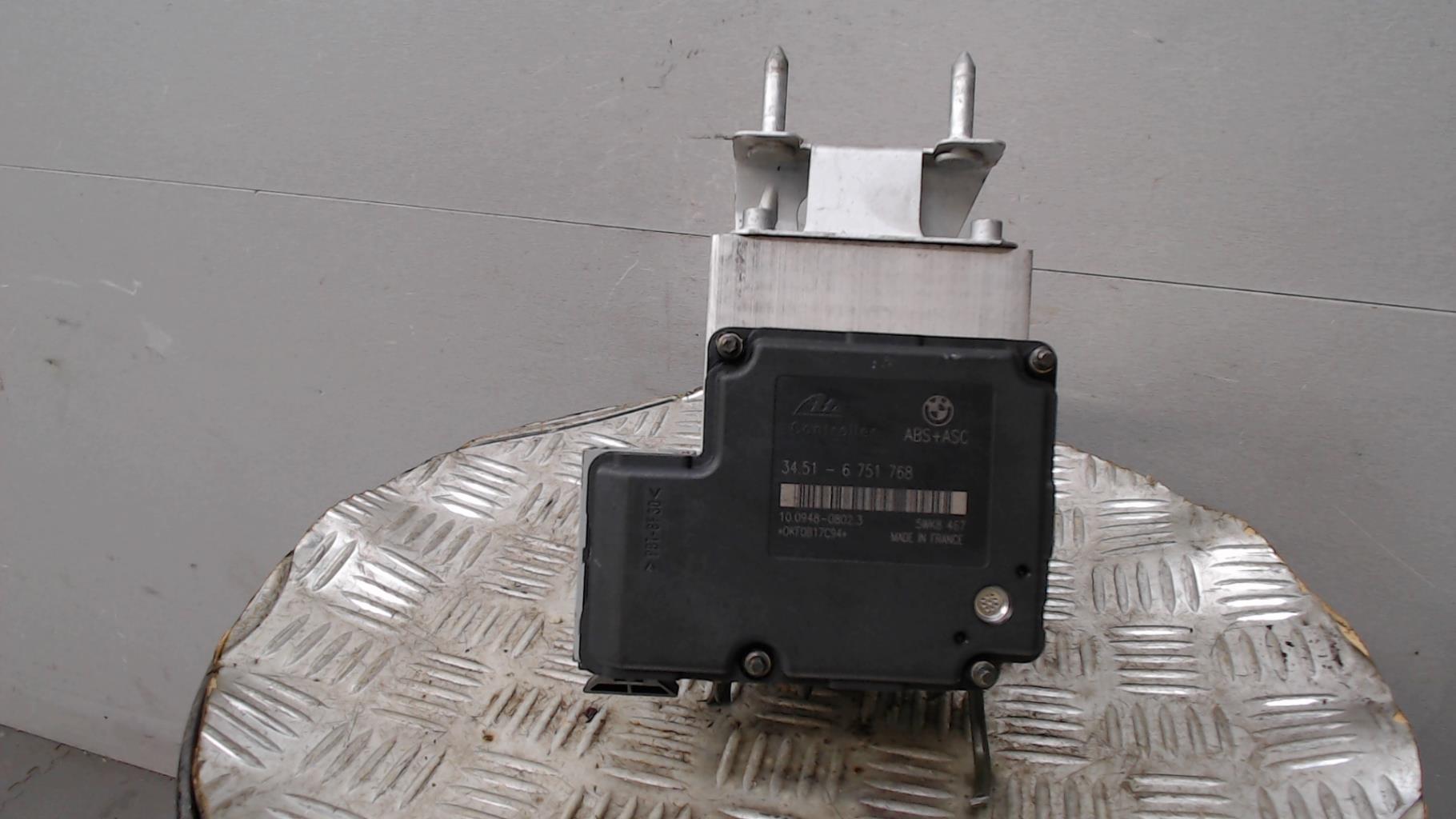 Bloc ABS (freins anti-blocage) BMW SERIE 3 E46 PHASE 1 Essence - 1
