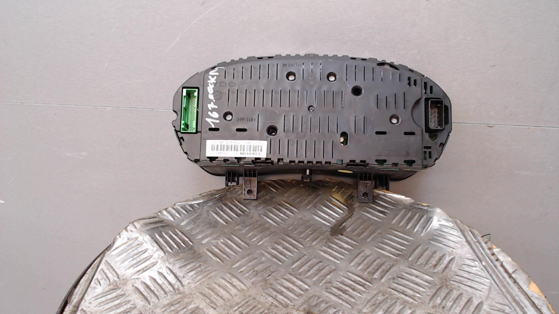 Compteur VOLKSWAGEN POLO 4 PHASE 2 Essence - 1
